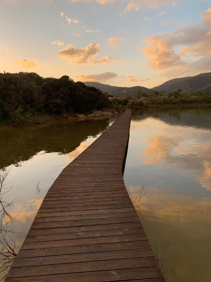 casa vacanza V&G Domus De Maria Esterno foto