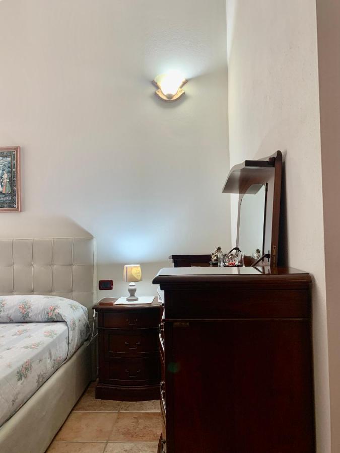 casa vacanza V&G Domus De Maria Esterno foto