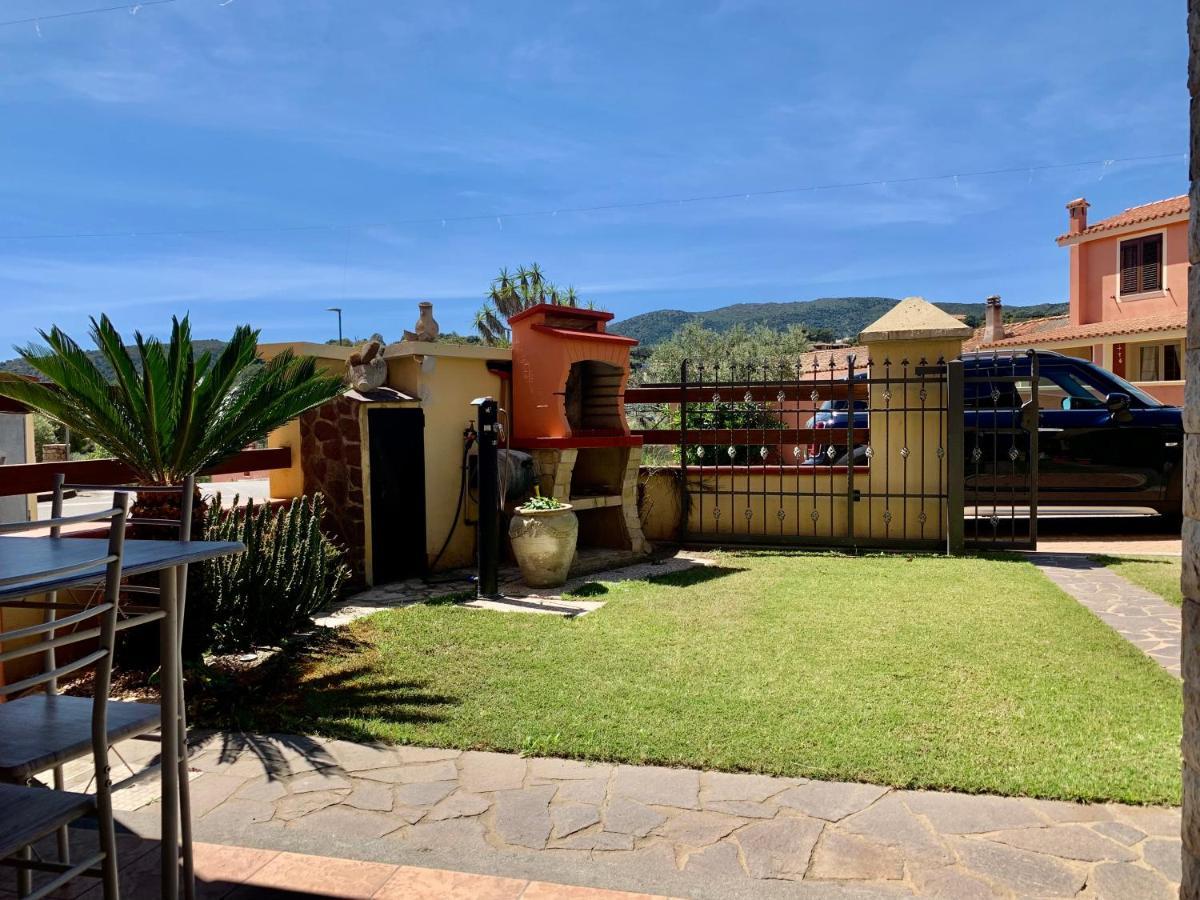 casa vacanza V&G Domus De Maria Esterno foto