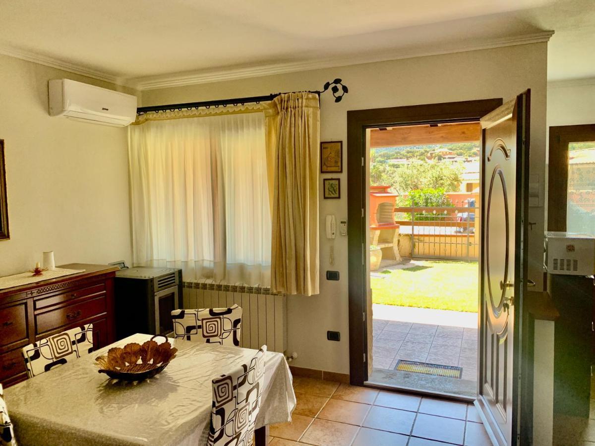 casa vacanza V&G Domus De Maria Esterno foto